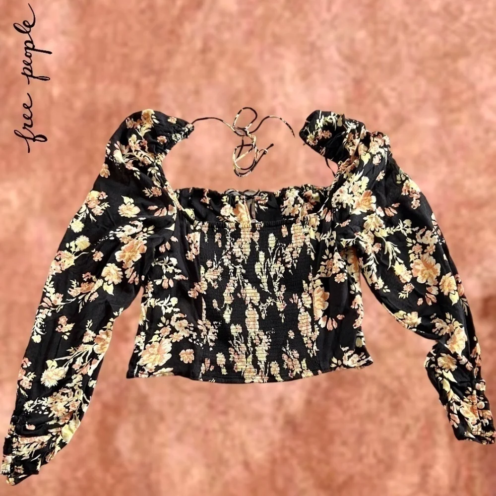 FREE PEOPLE Hilary Square-Keyhole-Neck Long Sleeve Ruch-Smock Details Top Lg